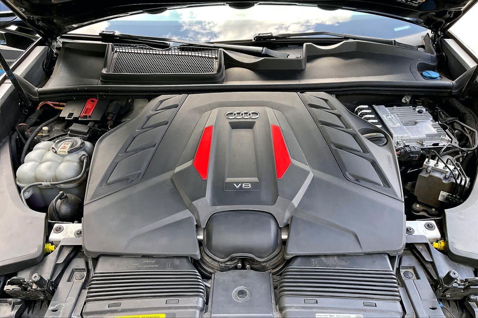 2021 Audi SQ8 photo 29 of 34