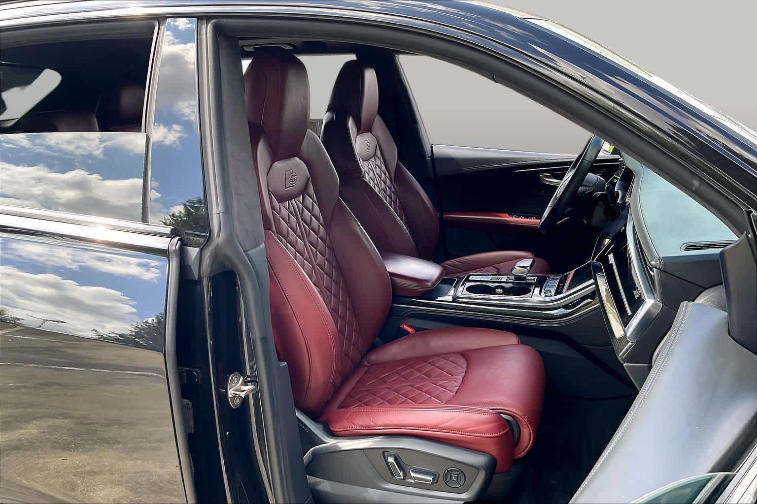 2021 Audi SQ8 photo 8 of 34