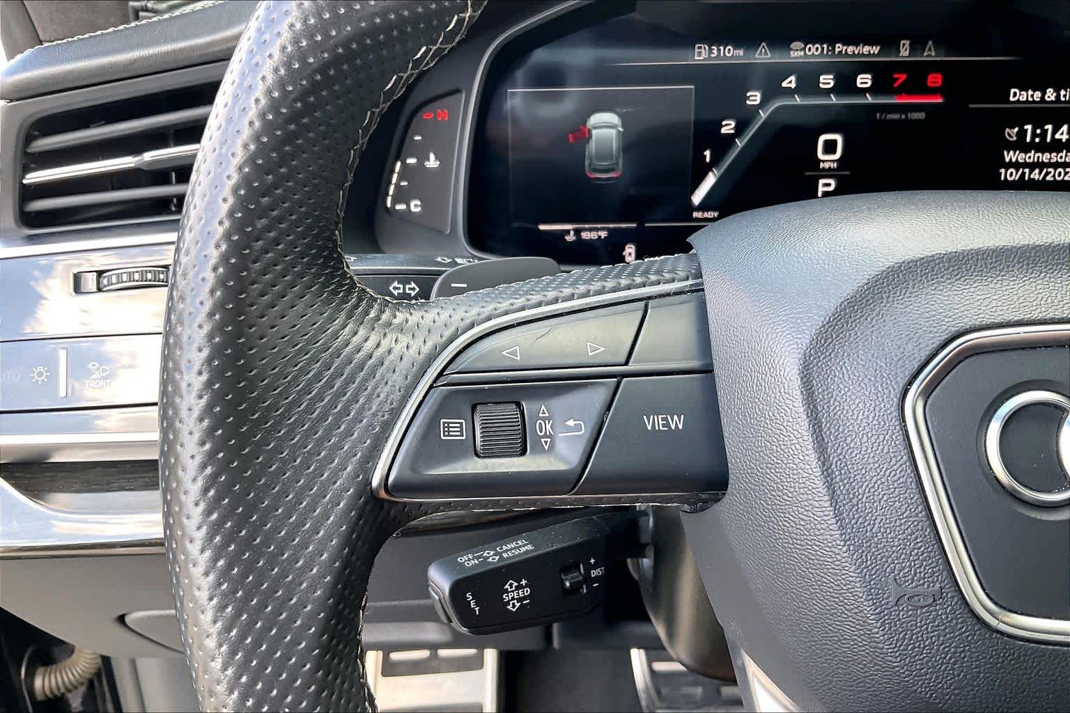 2021 Audi SQ8 photo 21 of 34