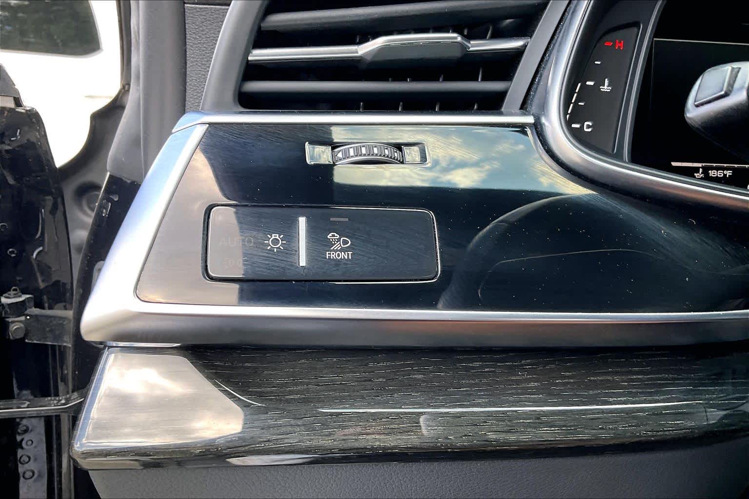 2021 Audi SQ8 photo 33 of 34