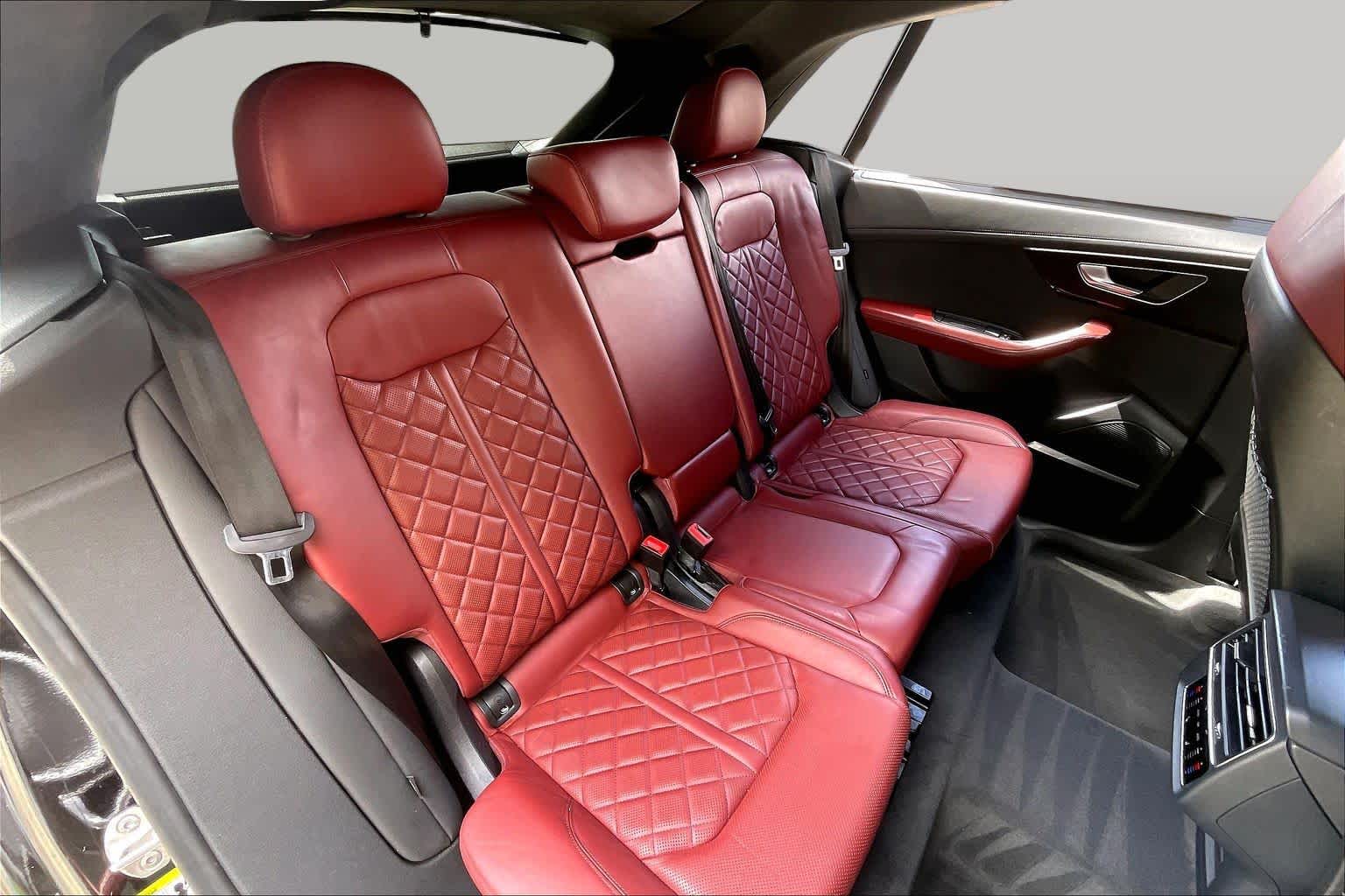 2021 Audi SQ8 photo 17 of 34