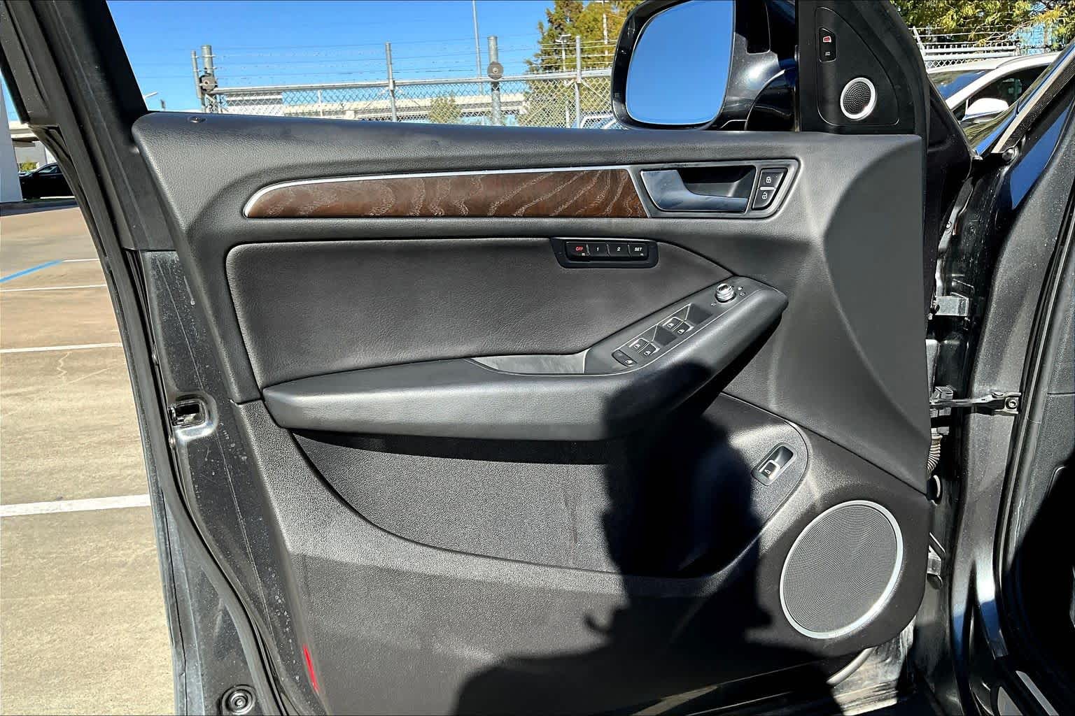 2016 Audi Q5 Premium Plus Daytona Gray Pearl Effect at AutoNation USA Houston