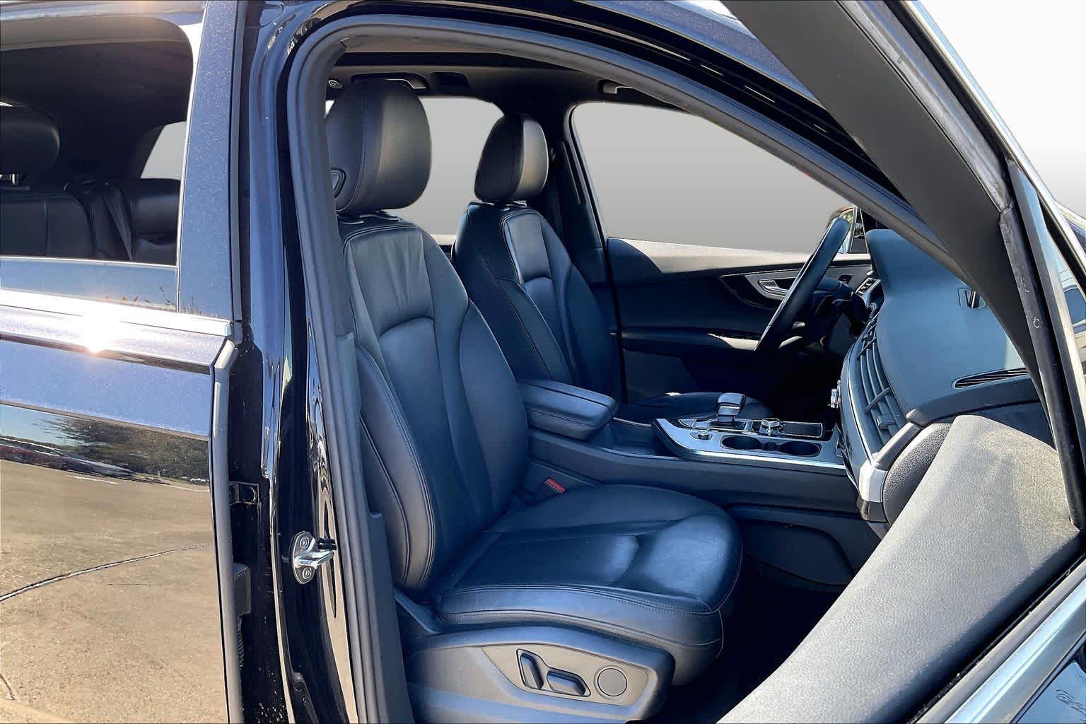 2018 Audi Q7 photo 8 of 35