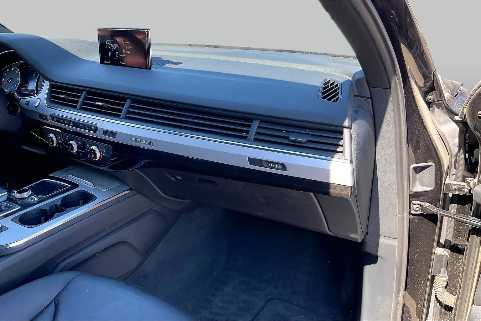 2018 Audi Q7 photo 17 of 35