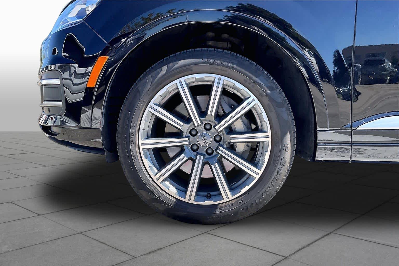 2018 Audi Q7 photo 10 of 35