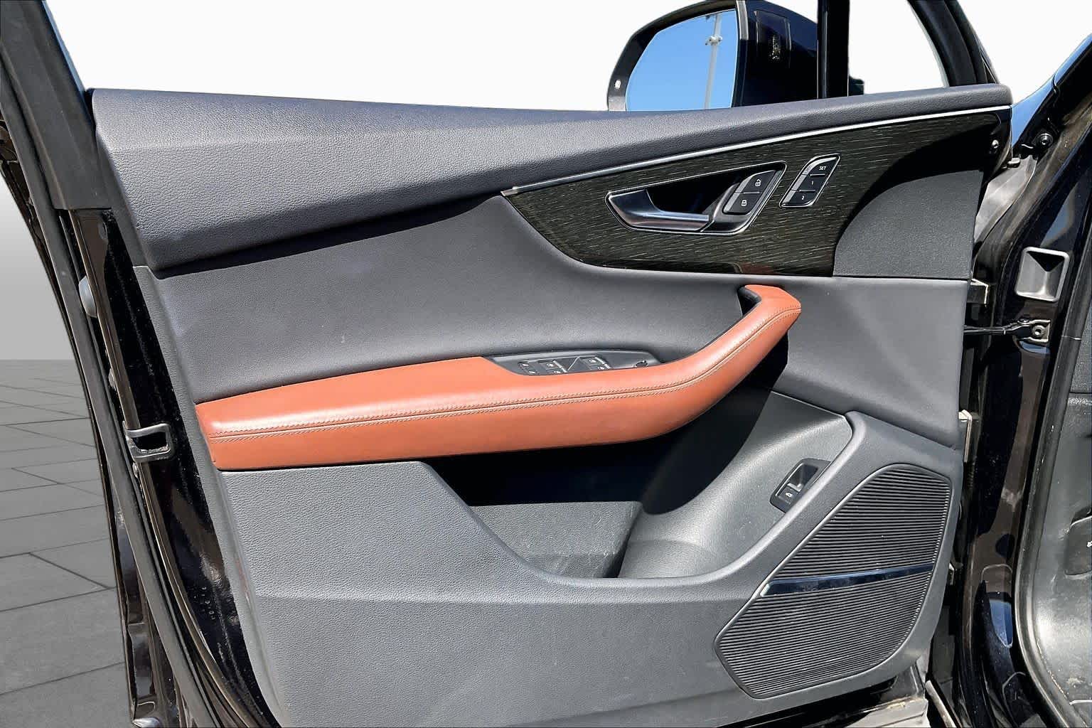 2021 Audi Q7 photo 20 of 35