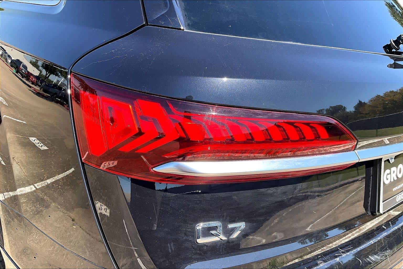 2021 Audi Q7 photo 27 of 35