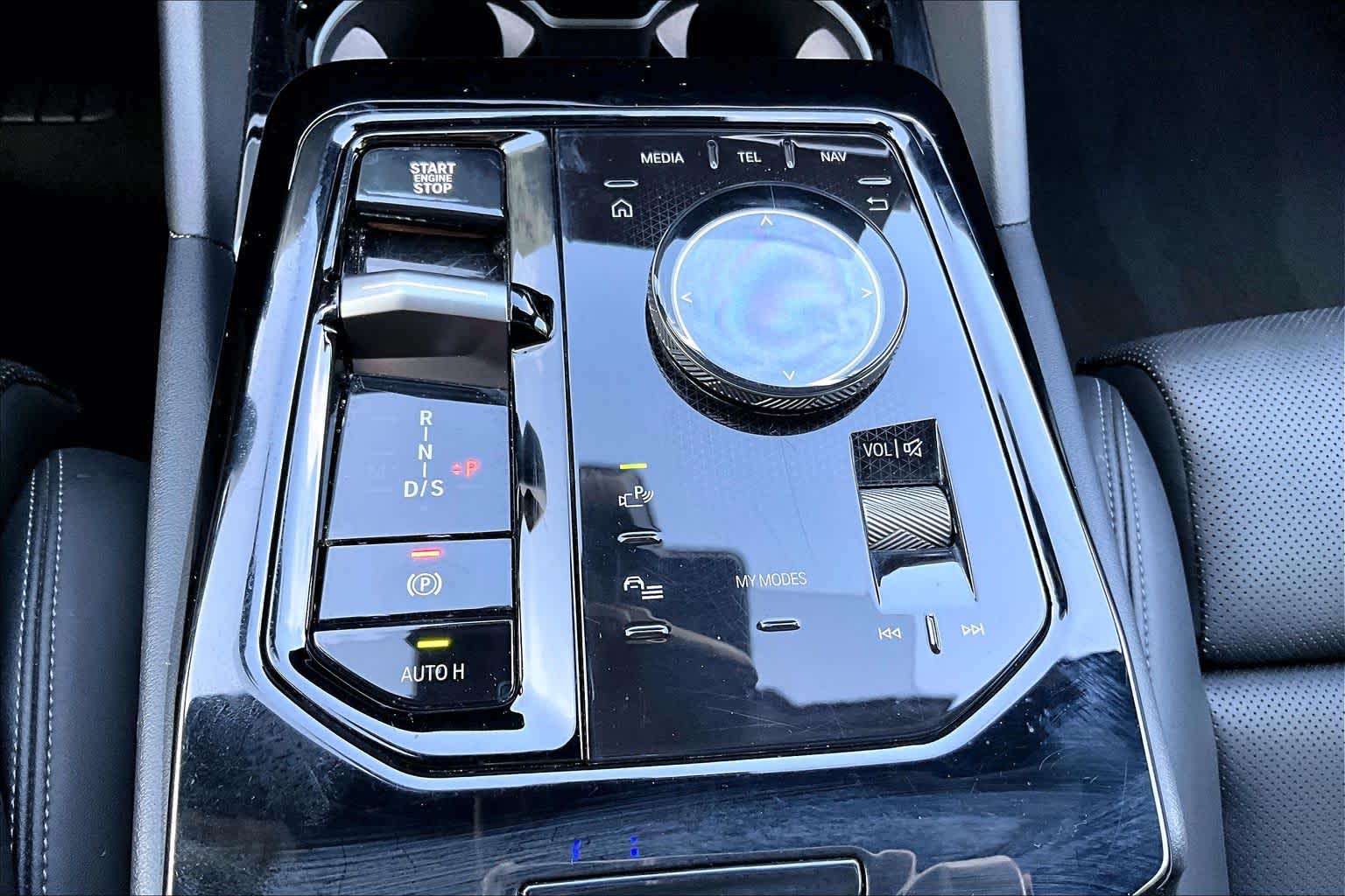 2024 BMW 530i 530i Oxide Grey Metallic at Lexus Southwest Houston