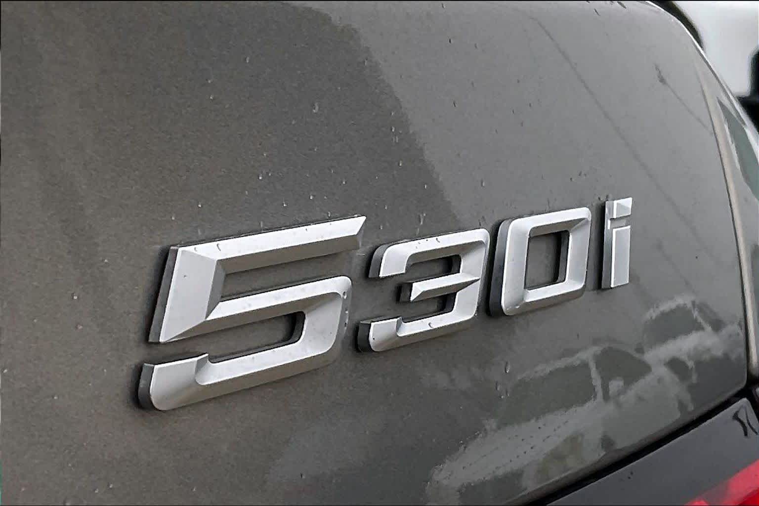 2024 BMW 5 Series 530i Oxide Grey Metallic at AutoNation USA Katy