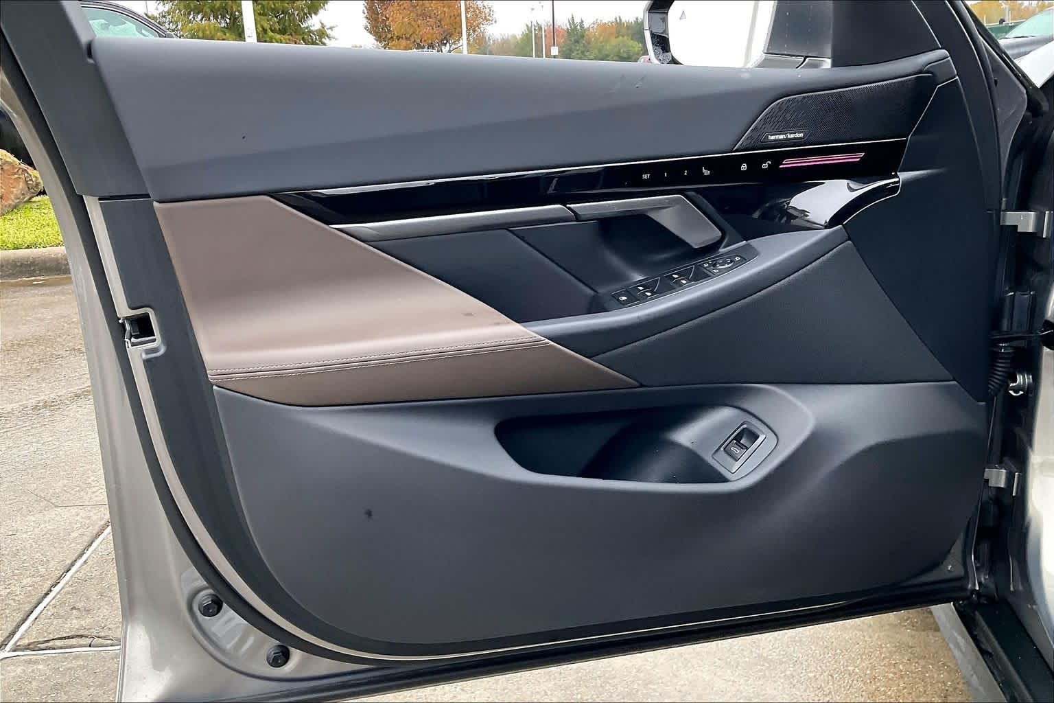 2024 BMW 5 Series 530i Oxide Grey Metallic at AutoNation USA Katy