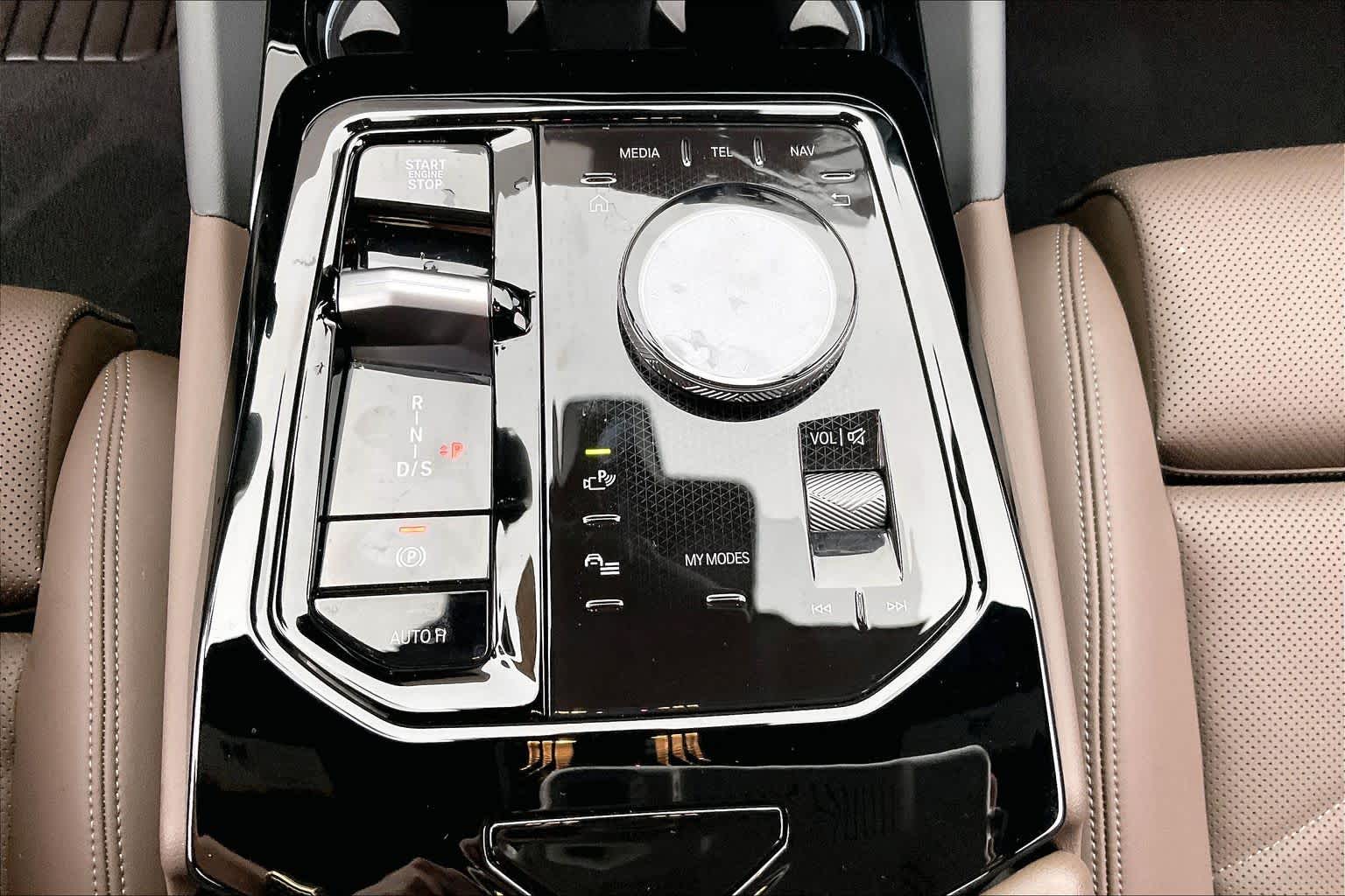 2024 BMW 5 Series 530i Oxide Grey Metallic at AutoNation USA Katy