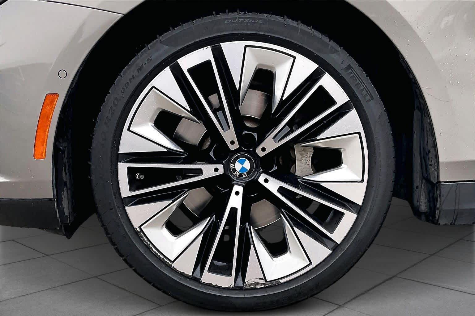 2024 BMW 5 Series 530i Oxide Grey Metallic at AutoNation USA Katy
