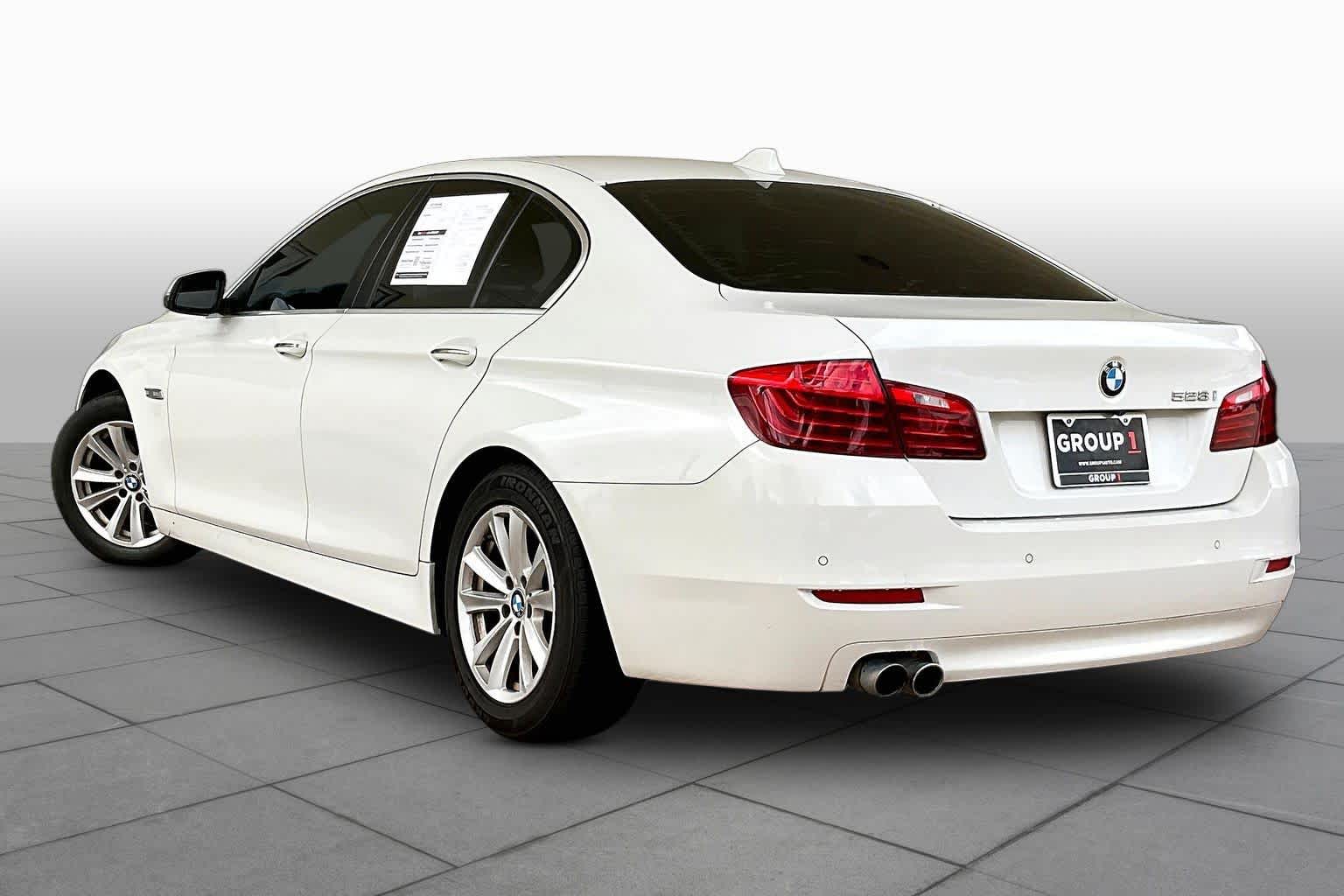 2015 BMW 528i photo 10 of 34