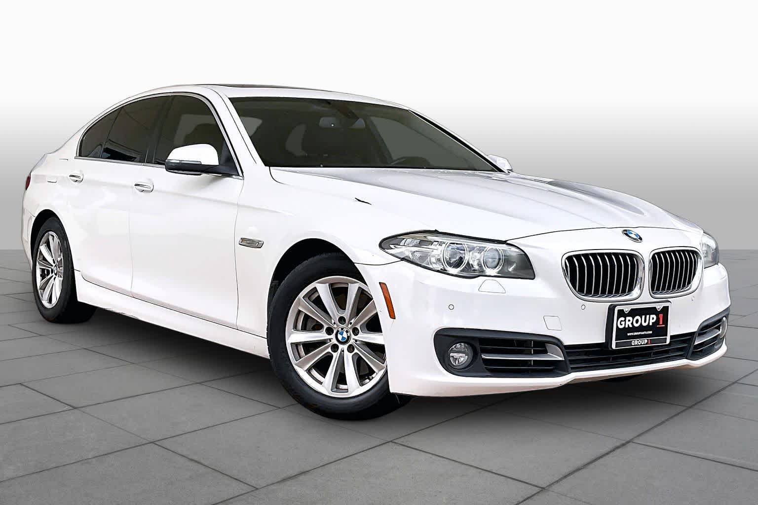 2015 BMW 528i photo 3 of 34