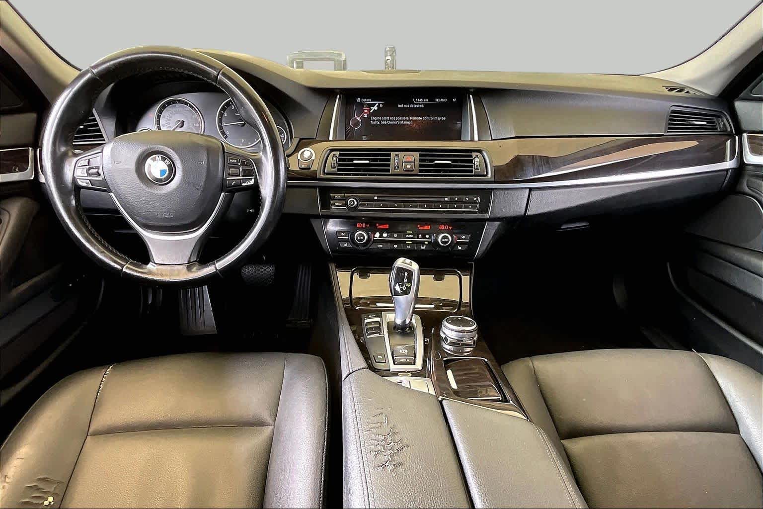 2015 BMW 528i photo 13 of 34