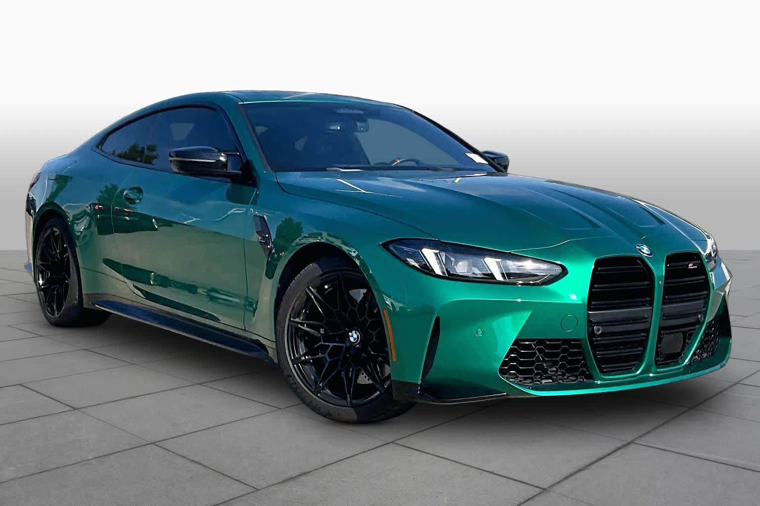 2026 BMW M4 photo 3 of 33