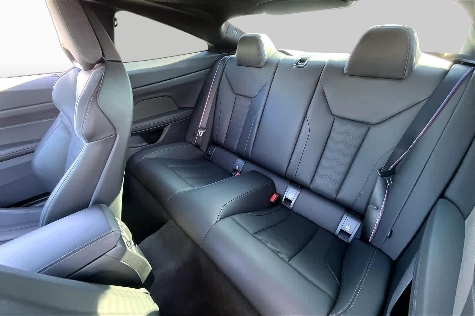 2026 BMW M4 photo 17 of 33