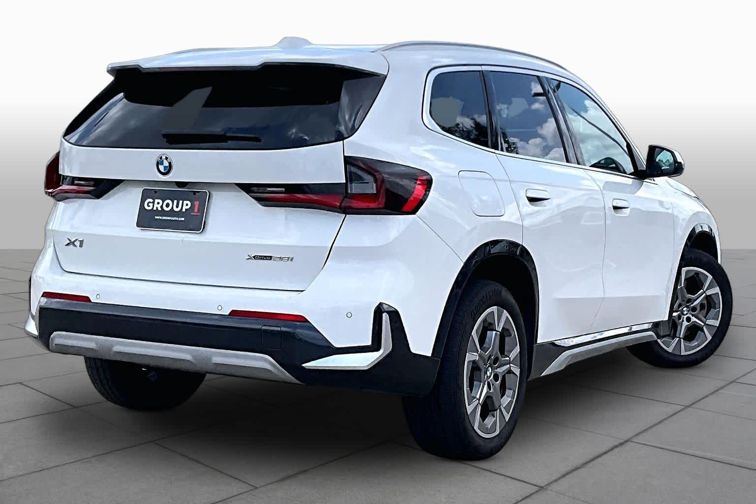 2025 BMW X1 xDrive28i xDrive28i - 11