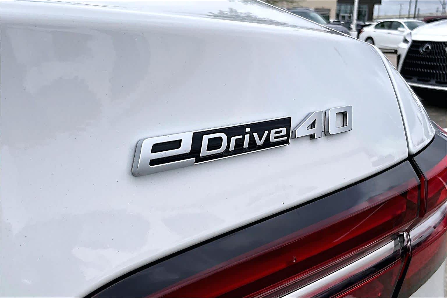 2025 BMW i5 eDrive40 Mineral White Metallic at BMW of West Houston
