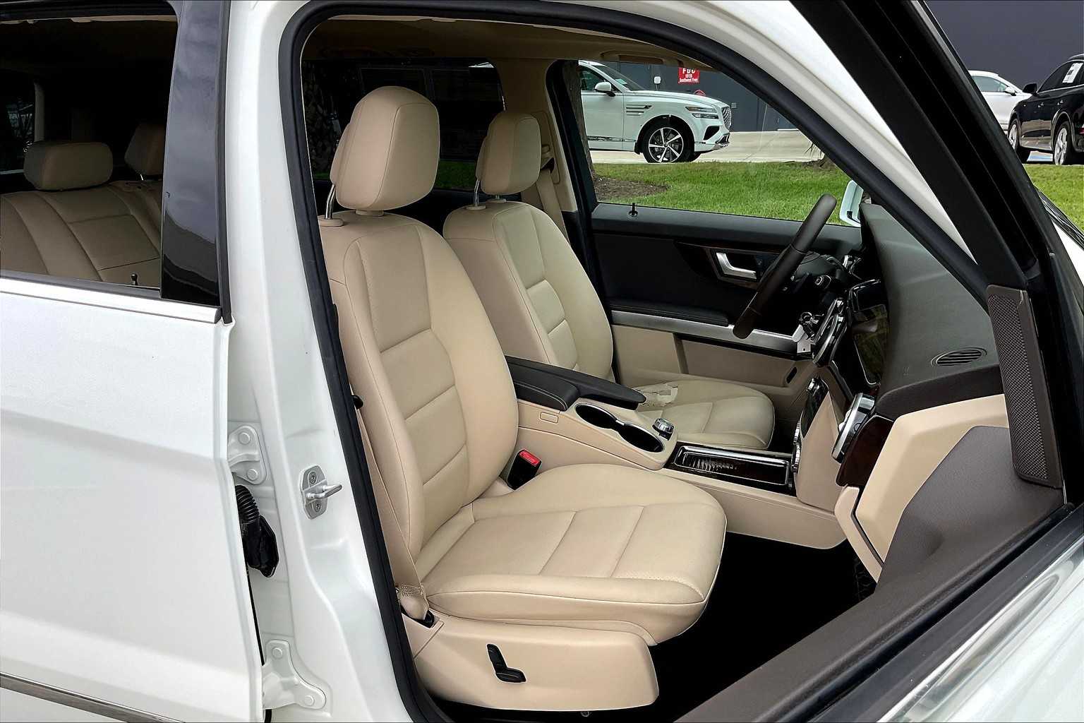 2015 Mercedes-Benz GLK-Class GLK 350 Polar White at Lone Star Chevrolet