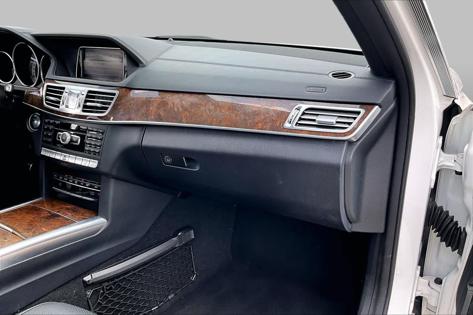 2015 Mercedes-Benz E 400 photo 17 of 35