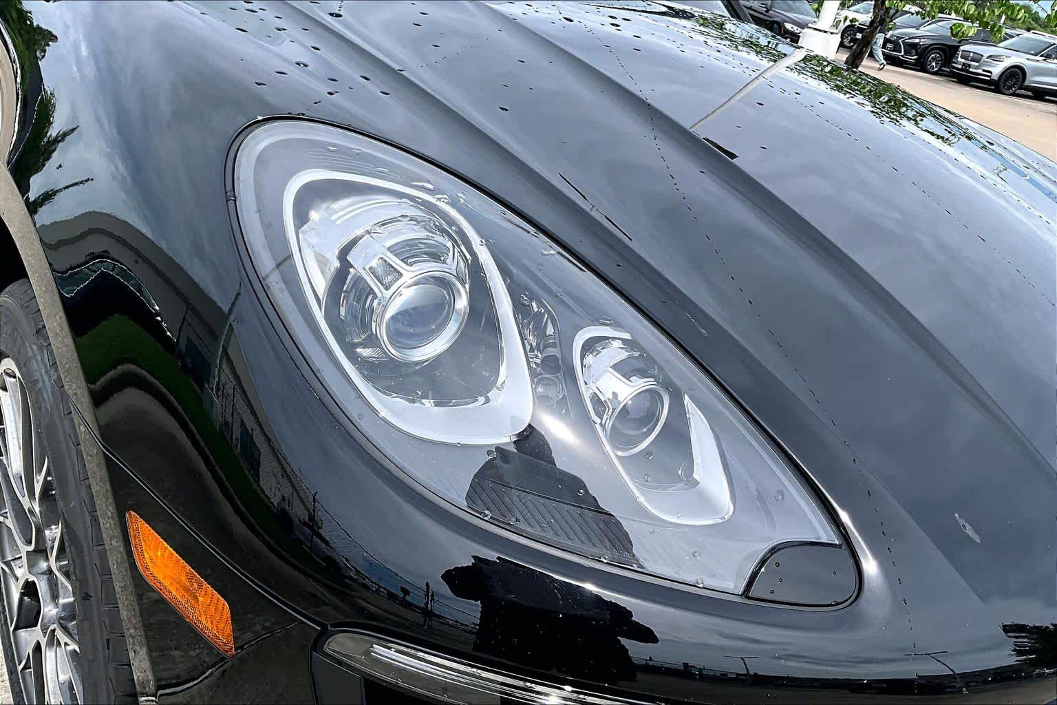 2018 Porsche Macan Sport Edition Black at AutoNation USA Houston