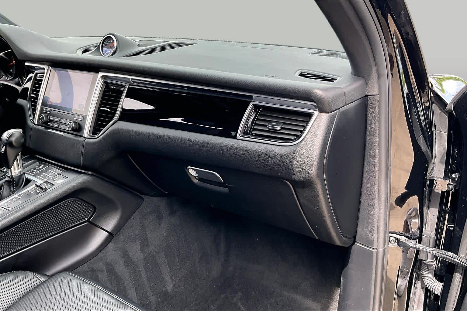 2018 Porsche Macan Sport Edition Black at AutoNation USA Houston