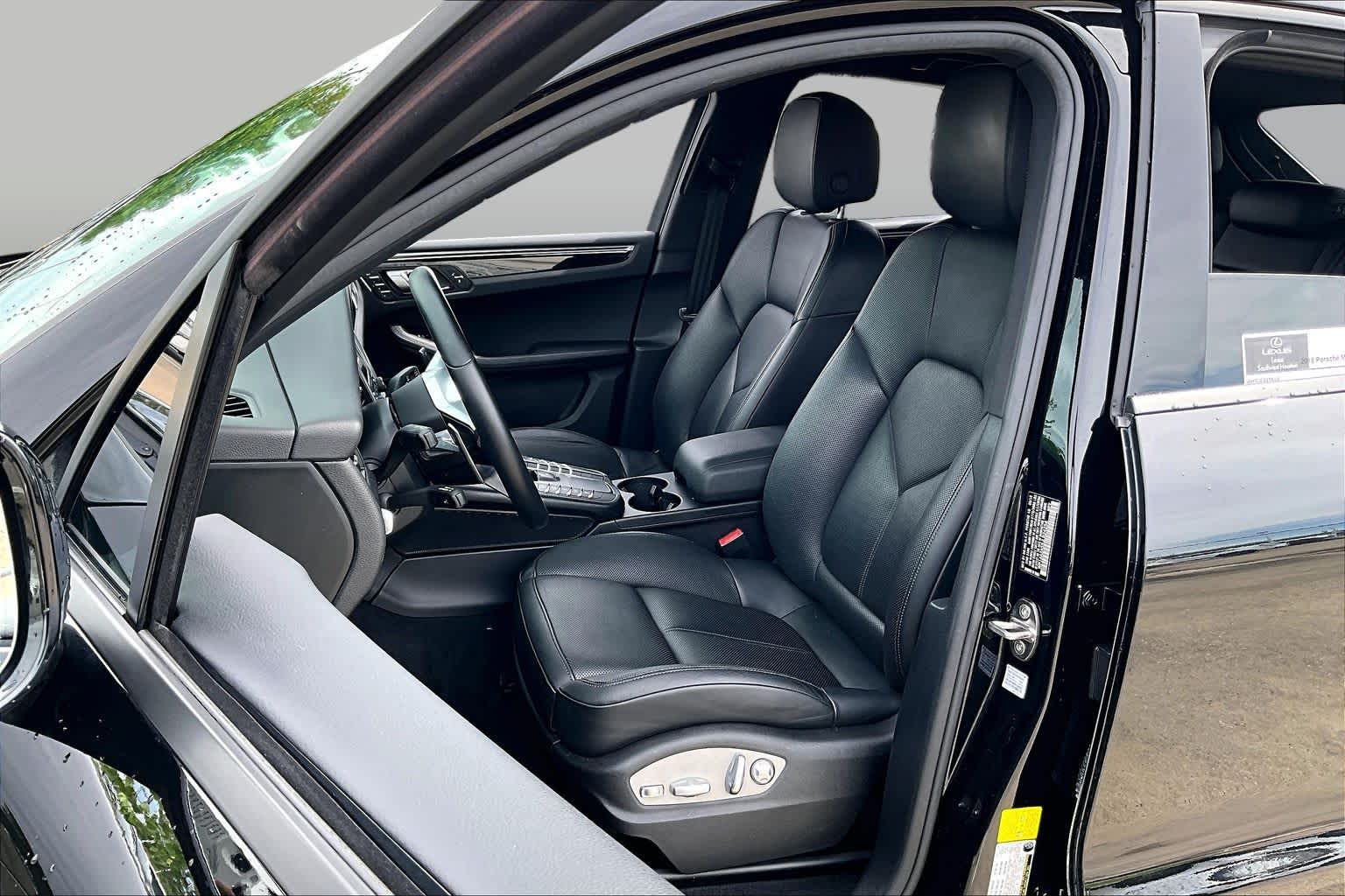 2018 Porsche Macan Sport Edition Black at AutoNation USA Houston