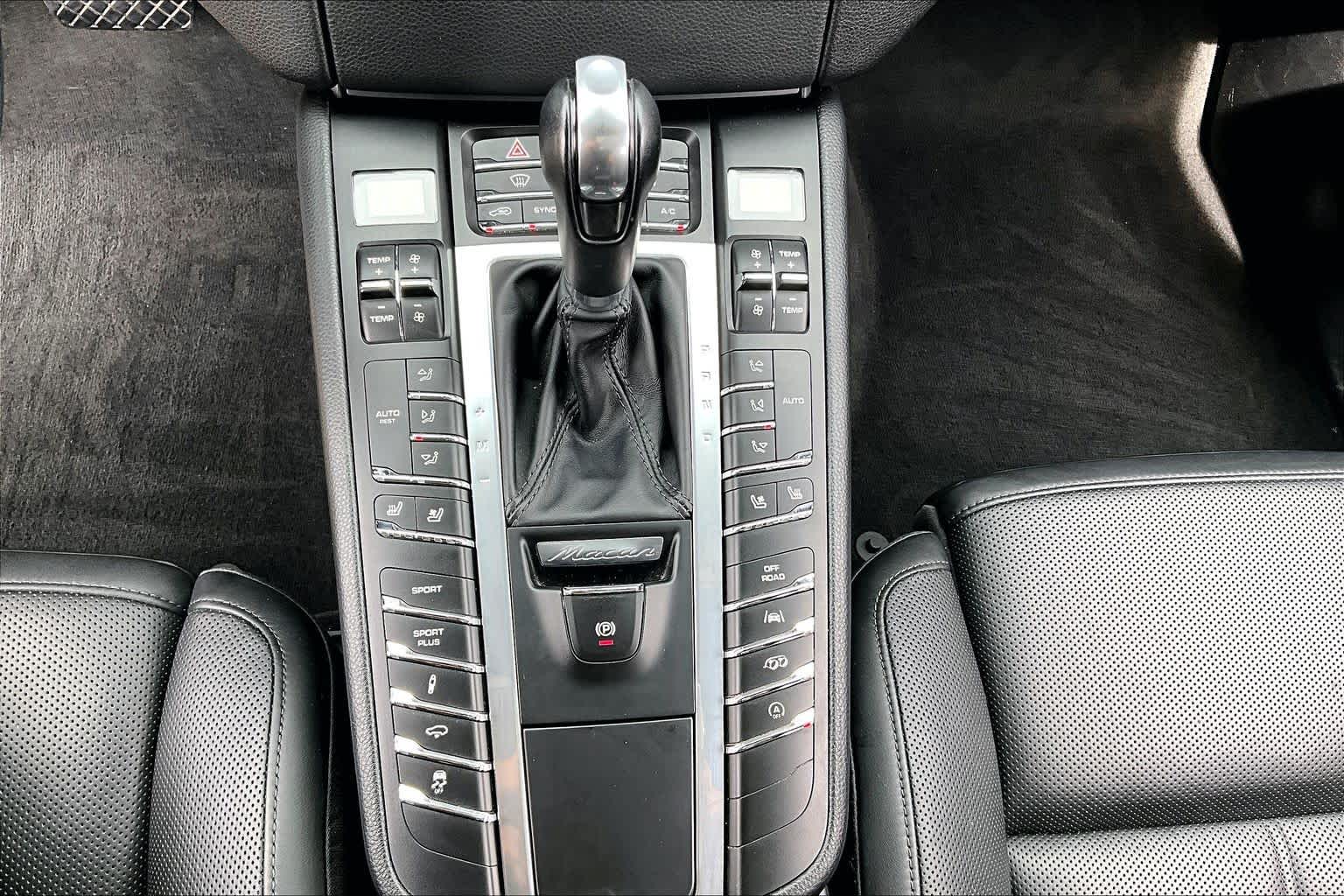 2018 Porsche Macan Sport Edition Black at AutoNation USA Houston