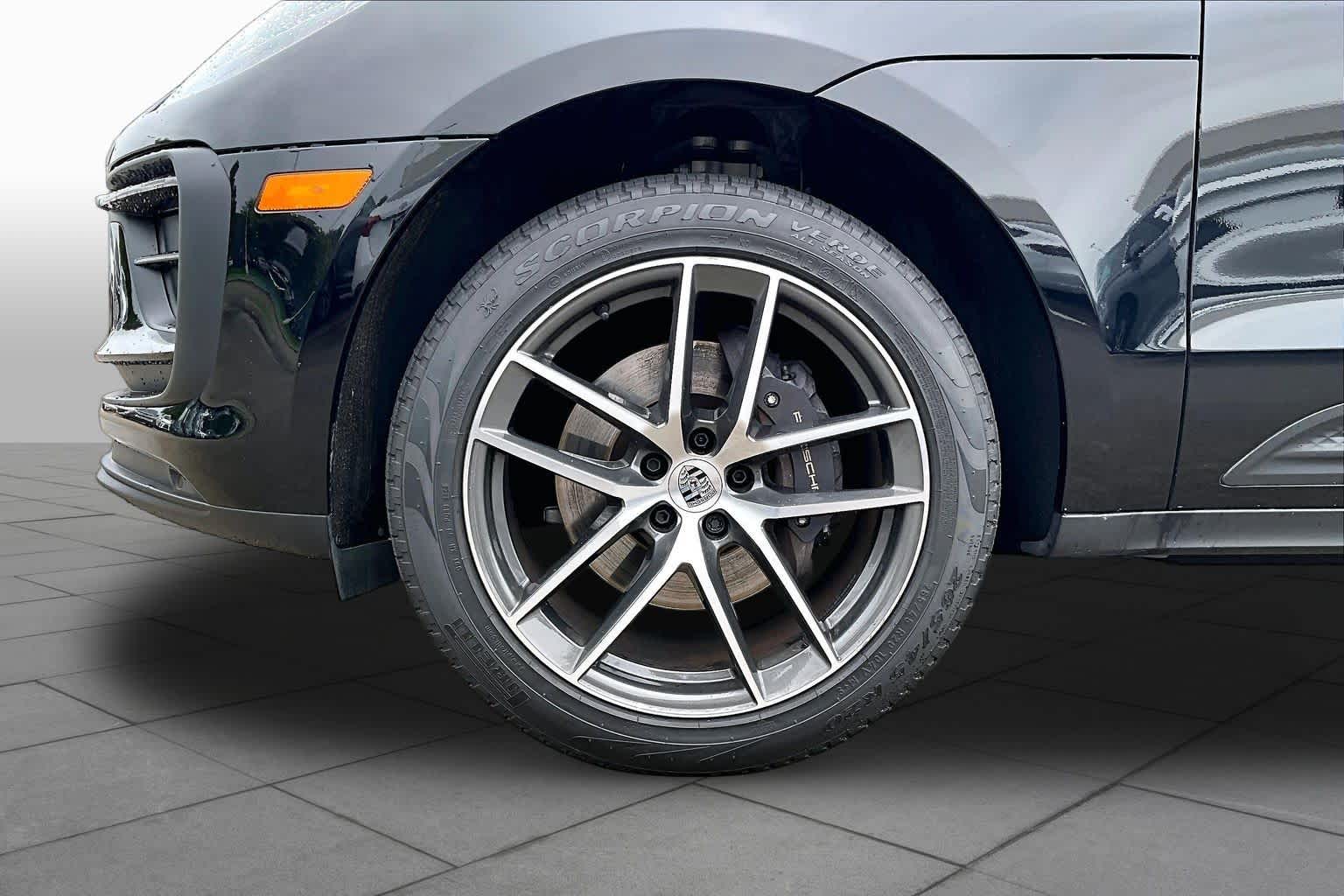 2024 Porsche Macan - 8