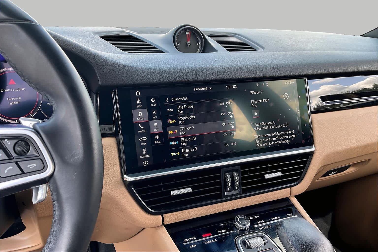 2019 Porsche Cayenne photo 6 of 34