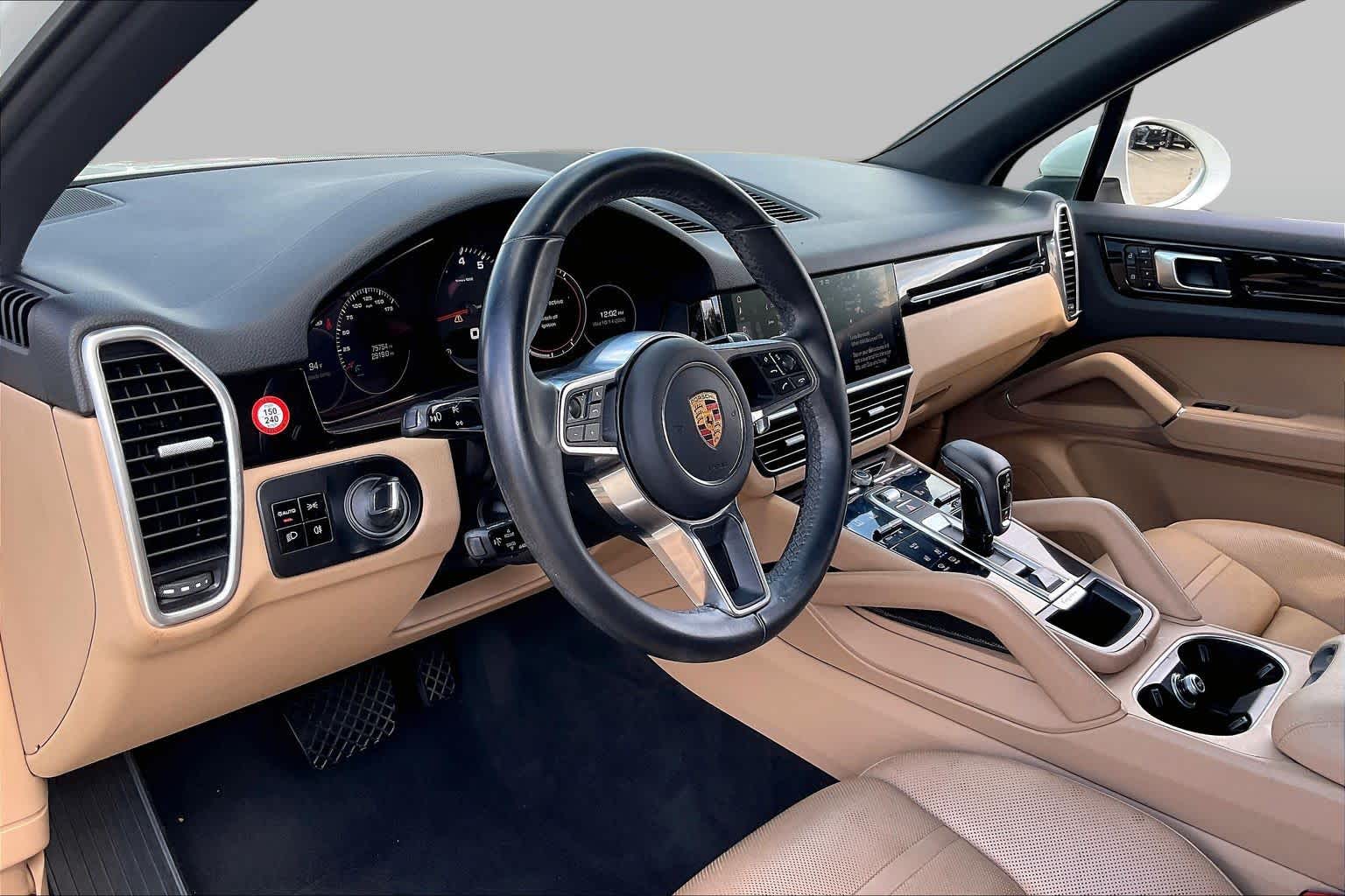 2019 Porsche Cayenne photo 15 of 34