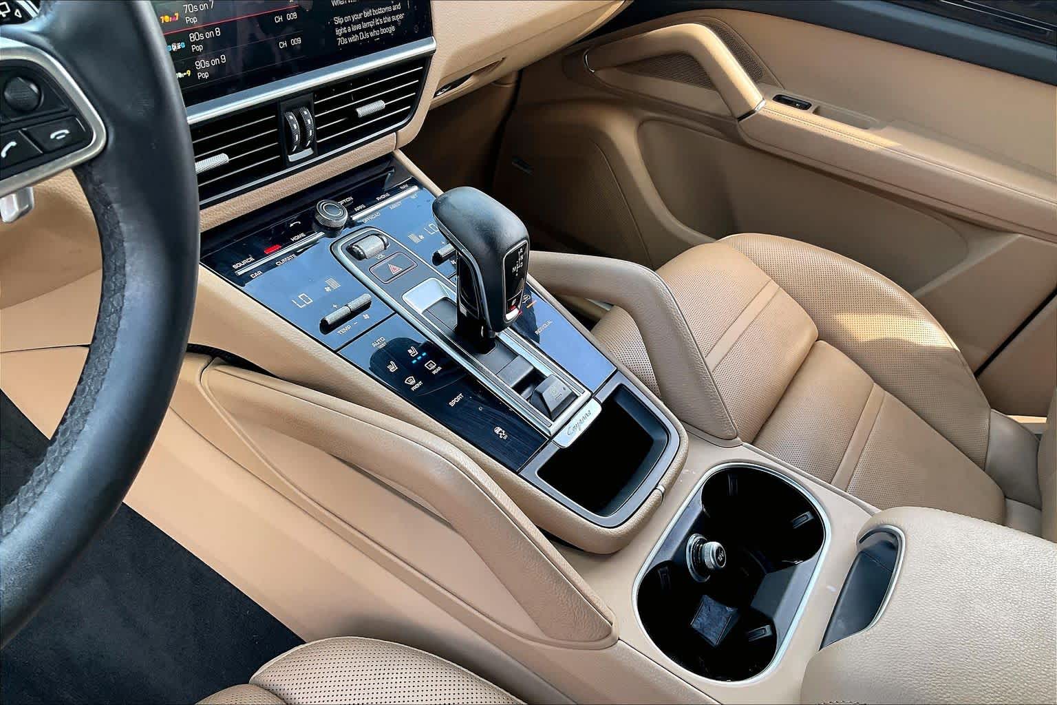 2019 Porsche Cayenne photo 14 of 34