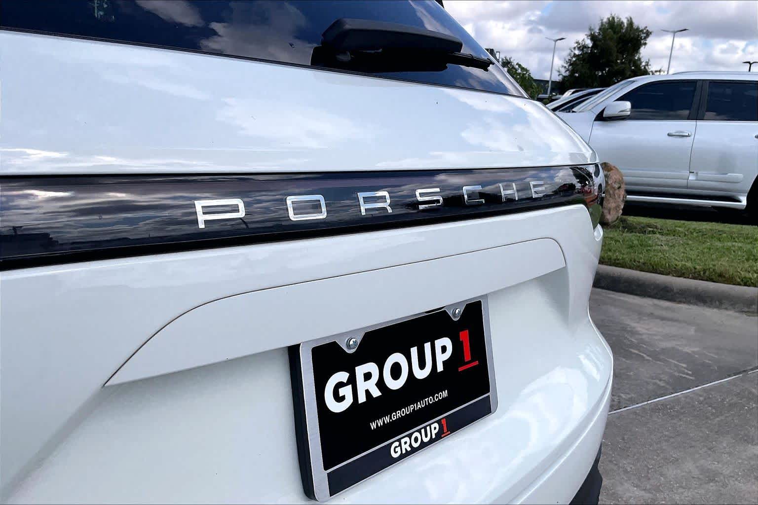2019 Porsche Cayenne photo 28 of 34