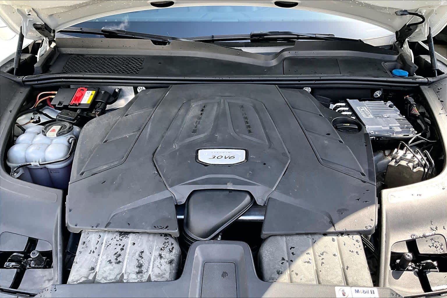 2019 Porsche Cayenne  Carrara White Metallic at AutoNation USA Katy
