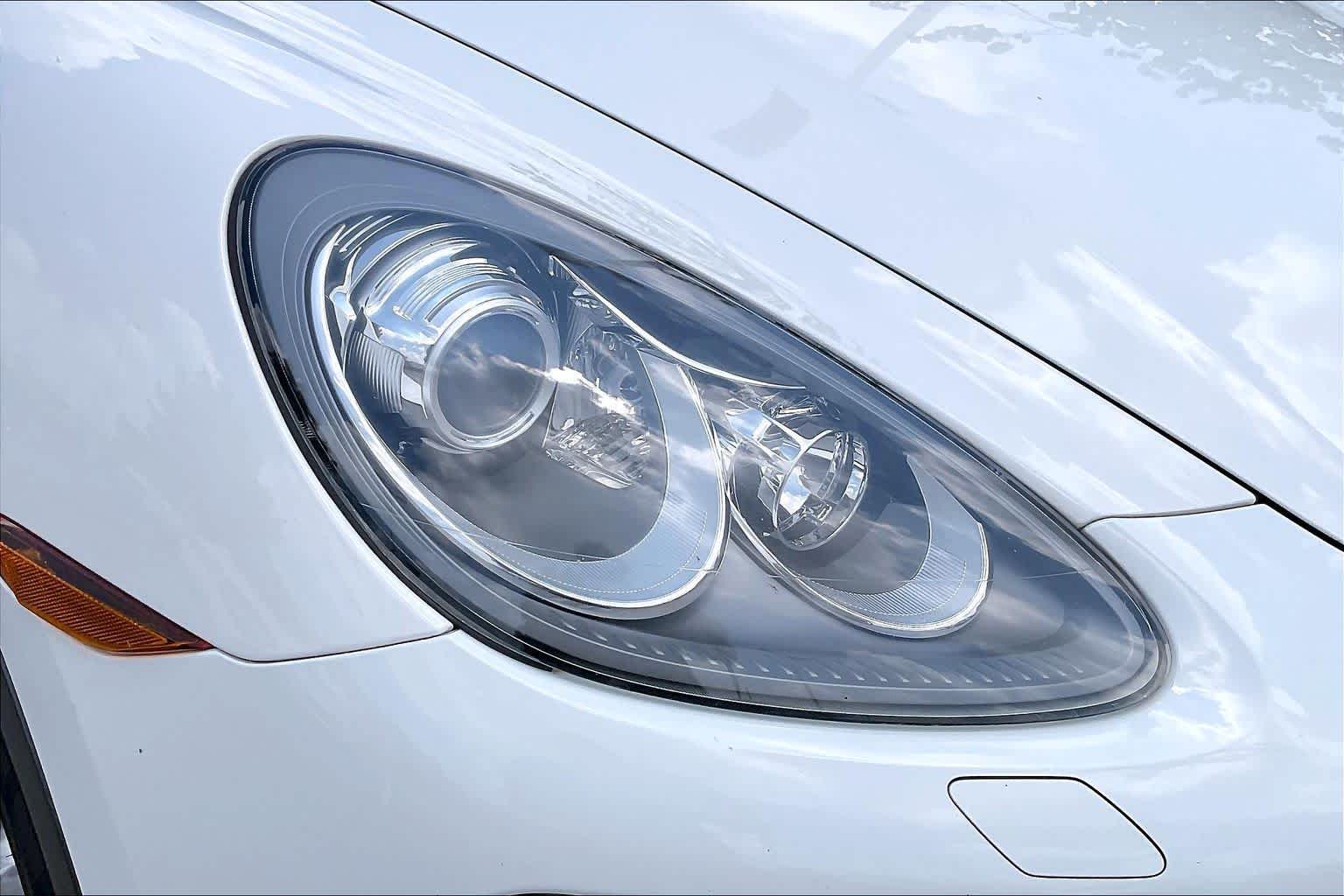 2013 Porsche Cayenne S White at Friendly Ford Crosby