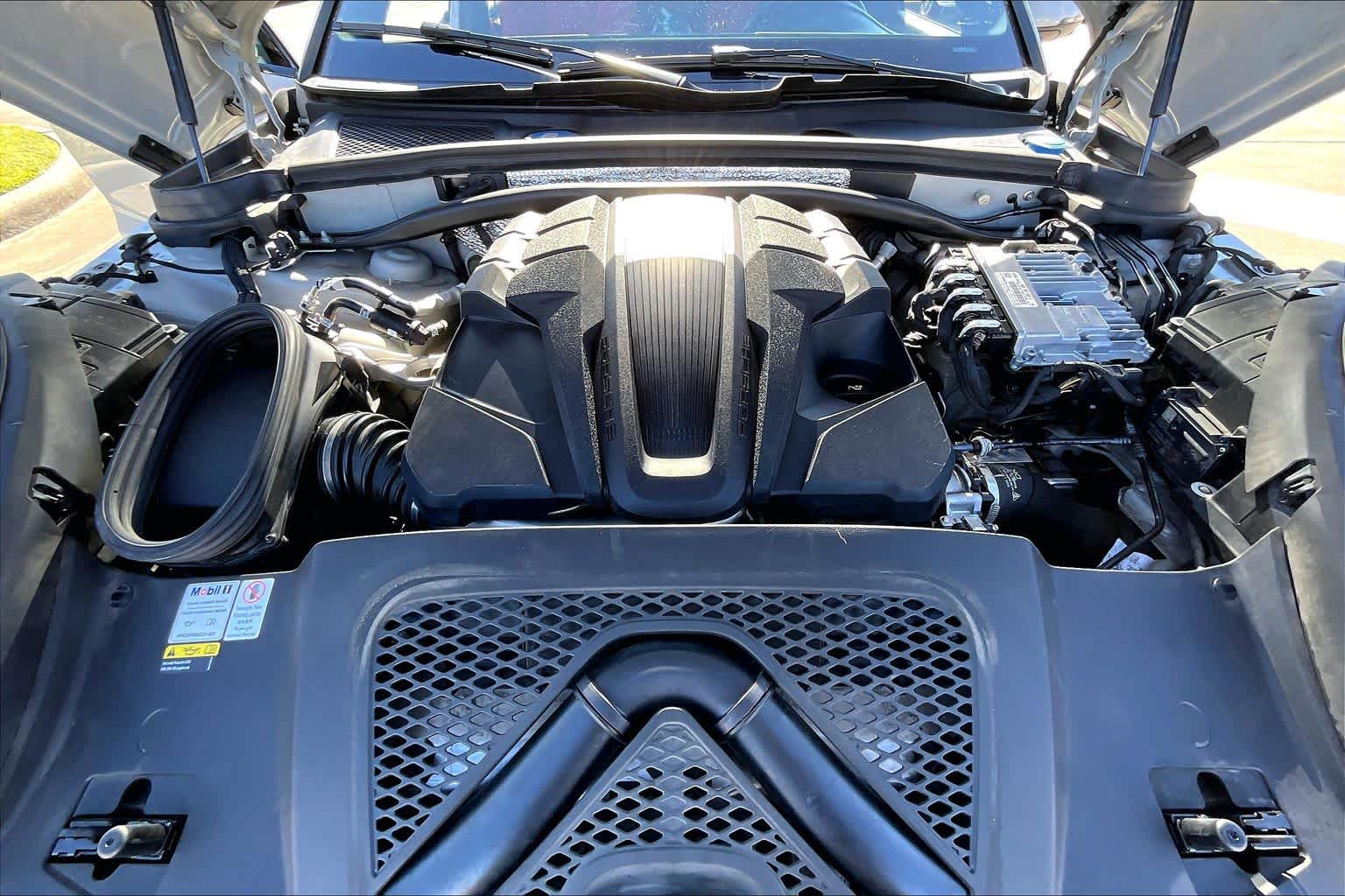 2021 Porsche Macan GTS Chalk at Sterling McCall Acura