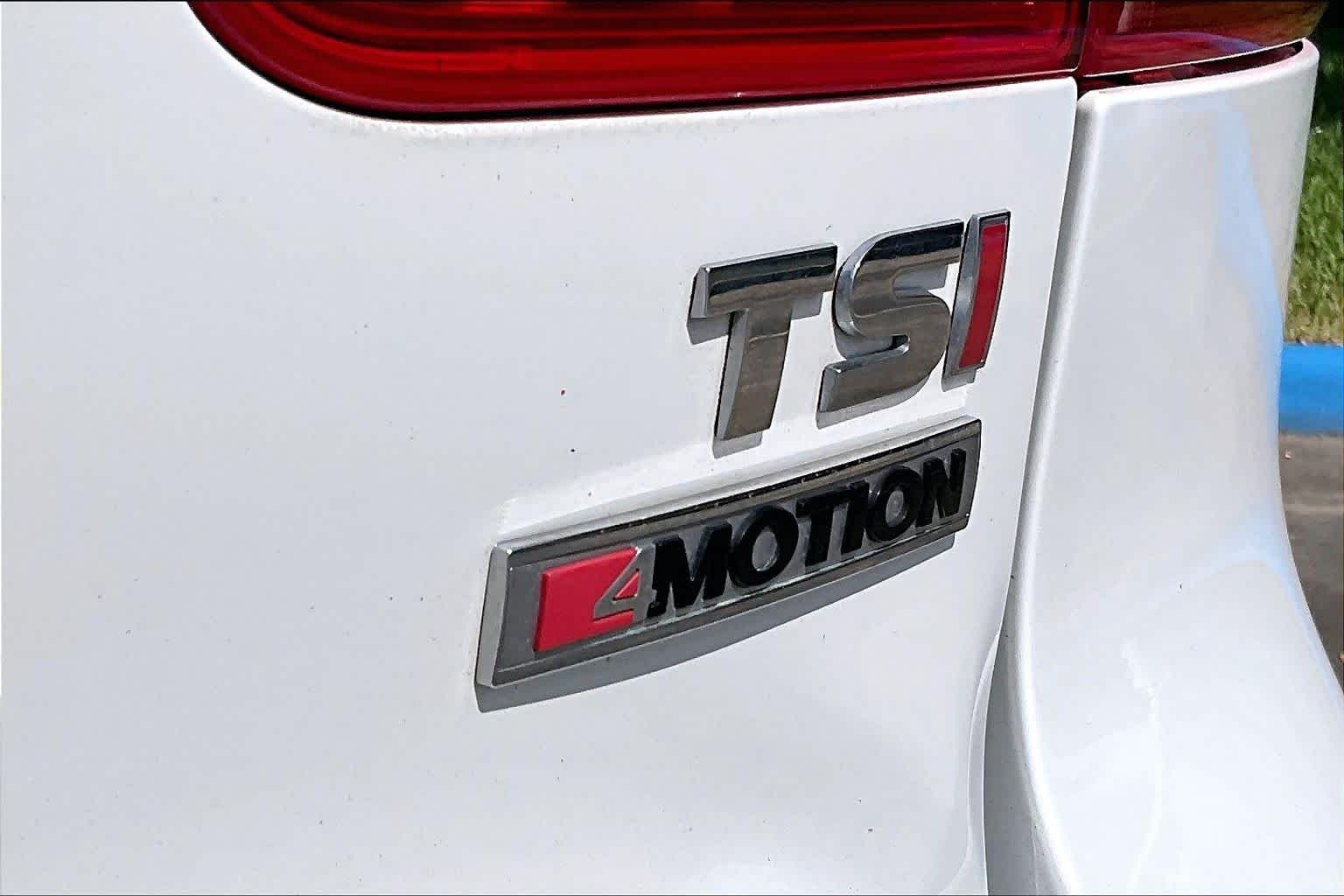 2018 Volkswagen Tiguan Limited photo 9 of 33