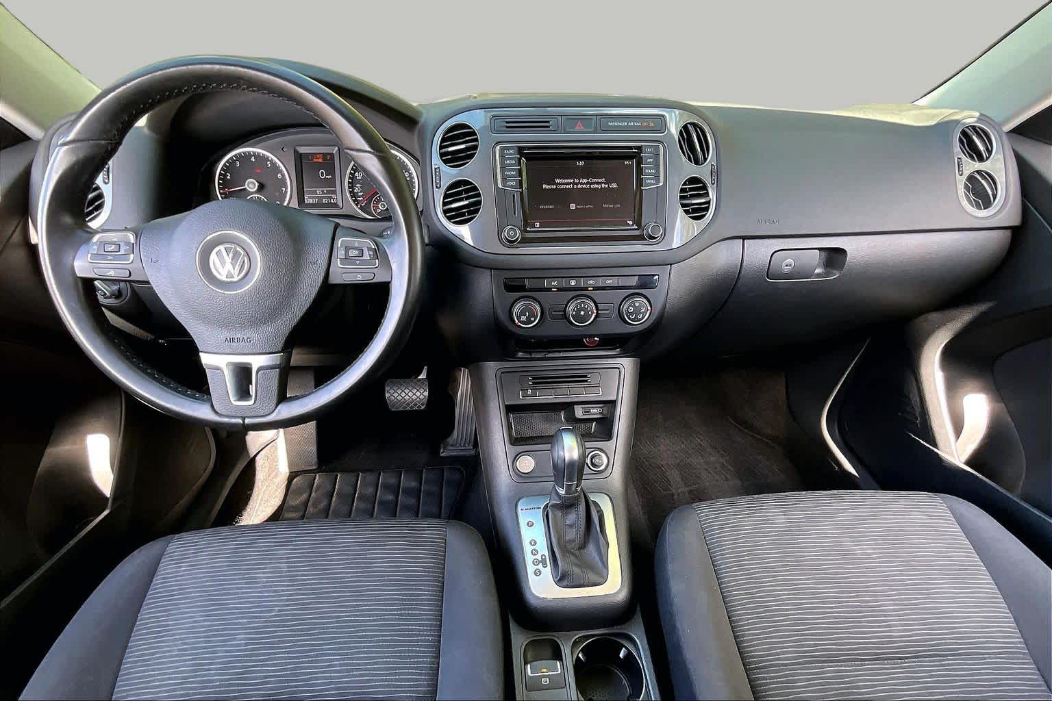 2018 Volkswagen Tiguan Limited photo 14 of 33
