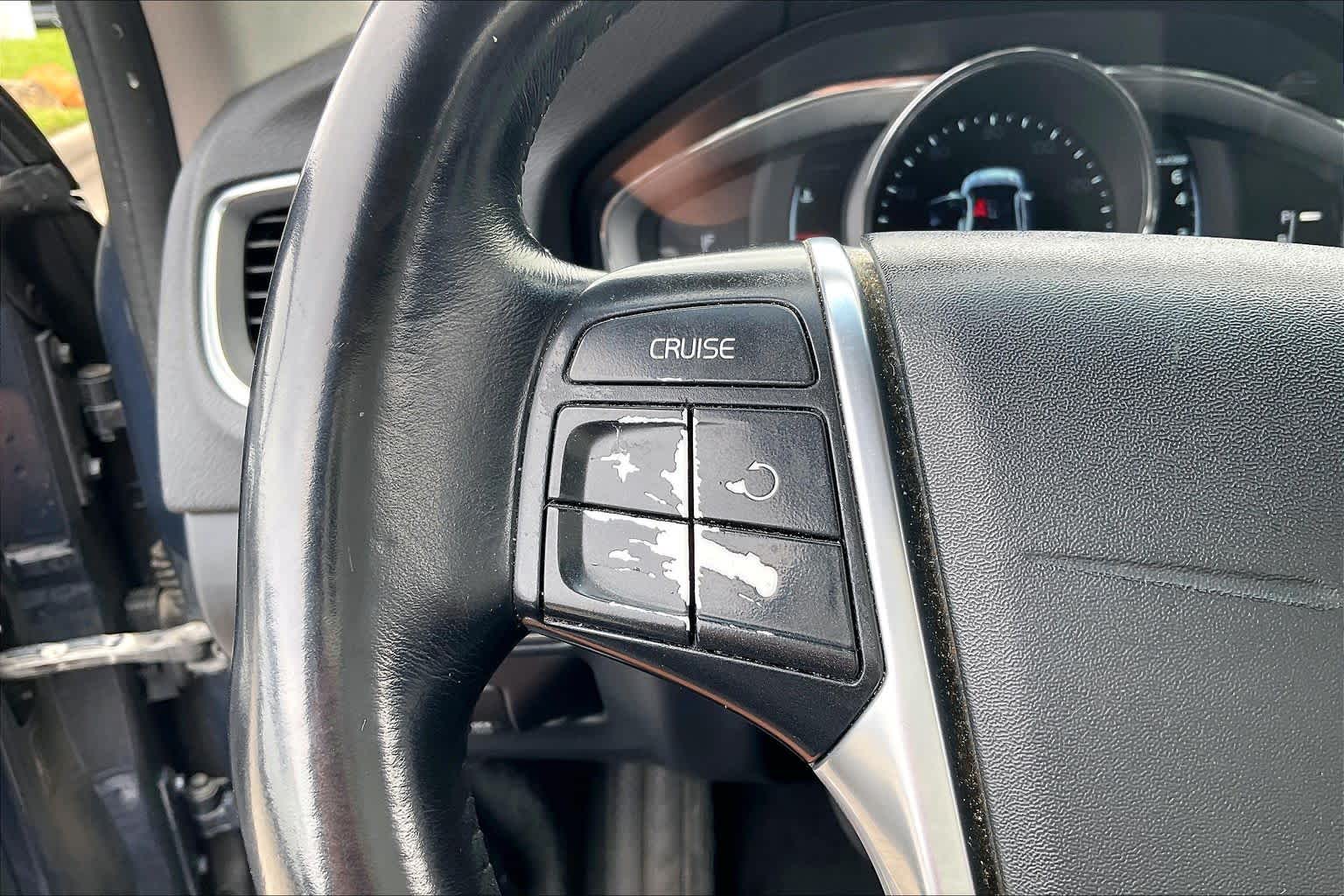 2015 Volvo S60 photo 22 of 33