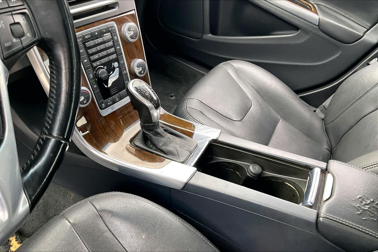 2015 Volvo S60 photo 15 of 33