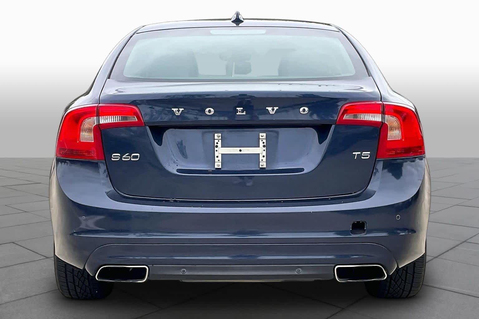 2015 Volvo S60 photo 5 of 33