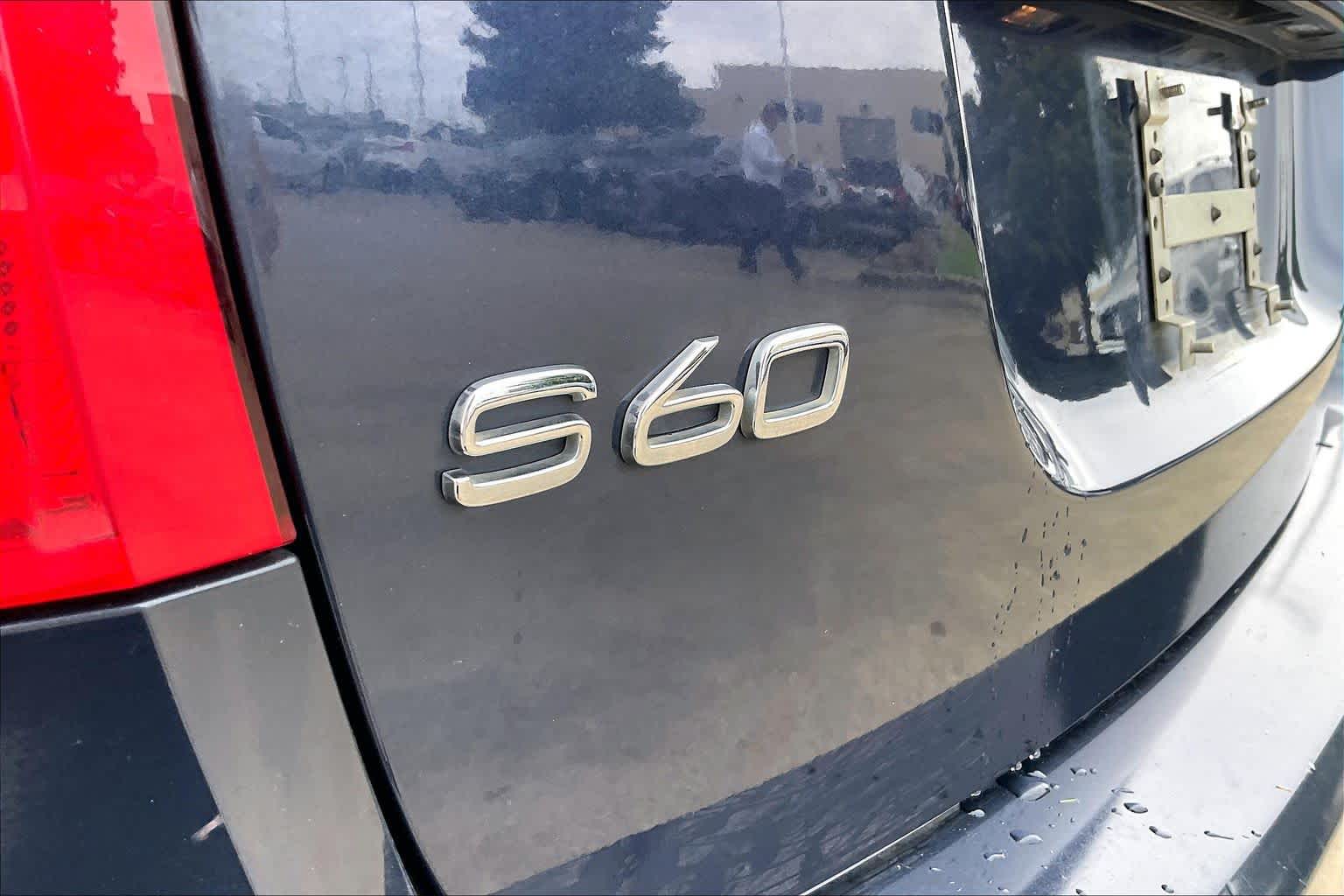 2015 Volvo S60 photo 28 of 33