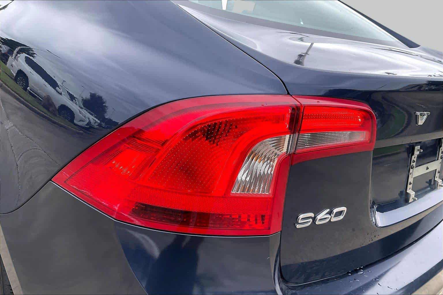 2015 Volvo S60 photo 26 of 33