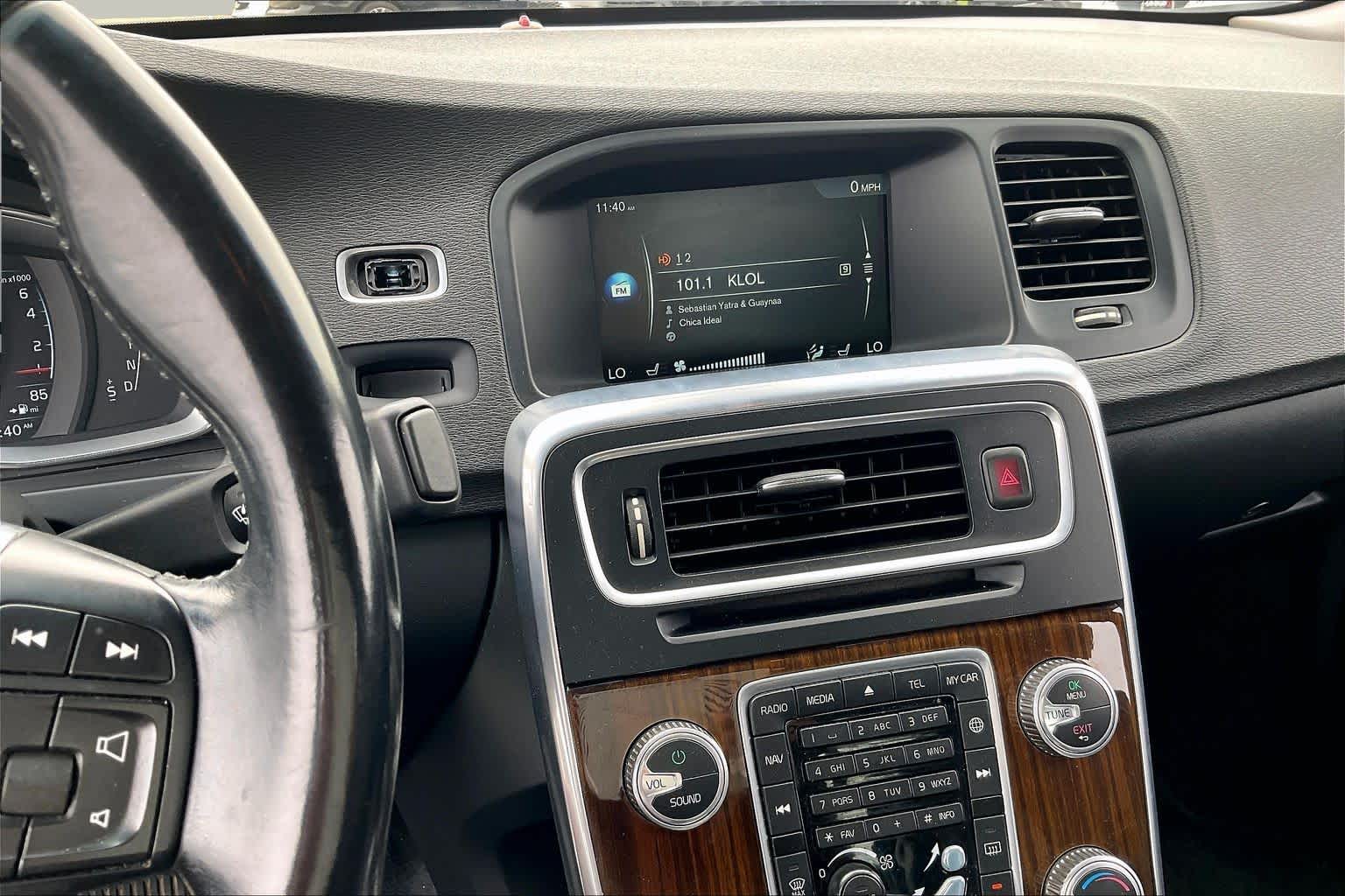 2015 Volvo S60 photo 6 of 33