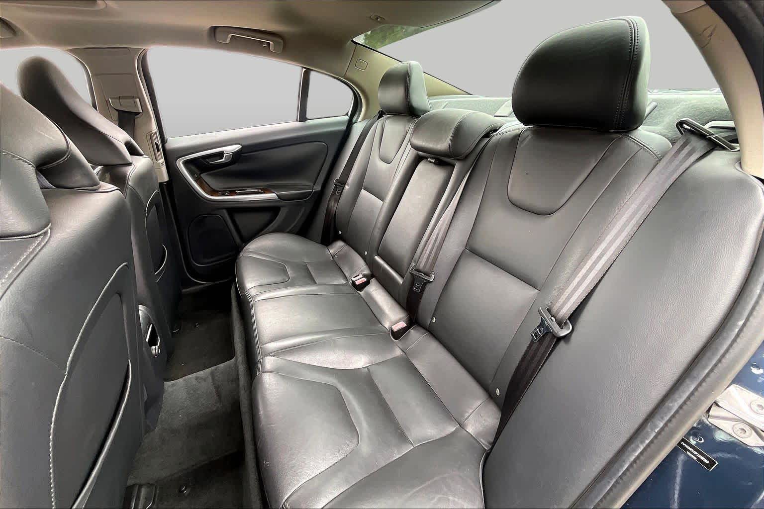2015 Volvo S60 photo 19 of 33