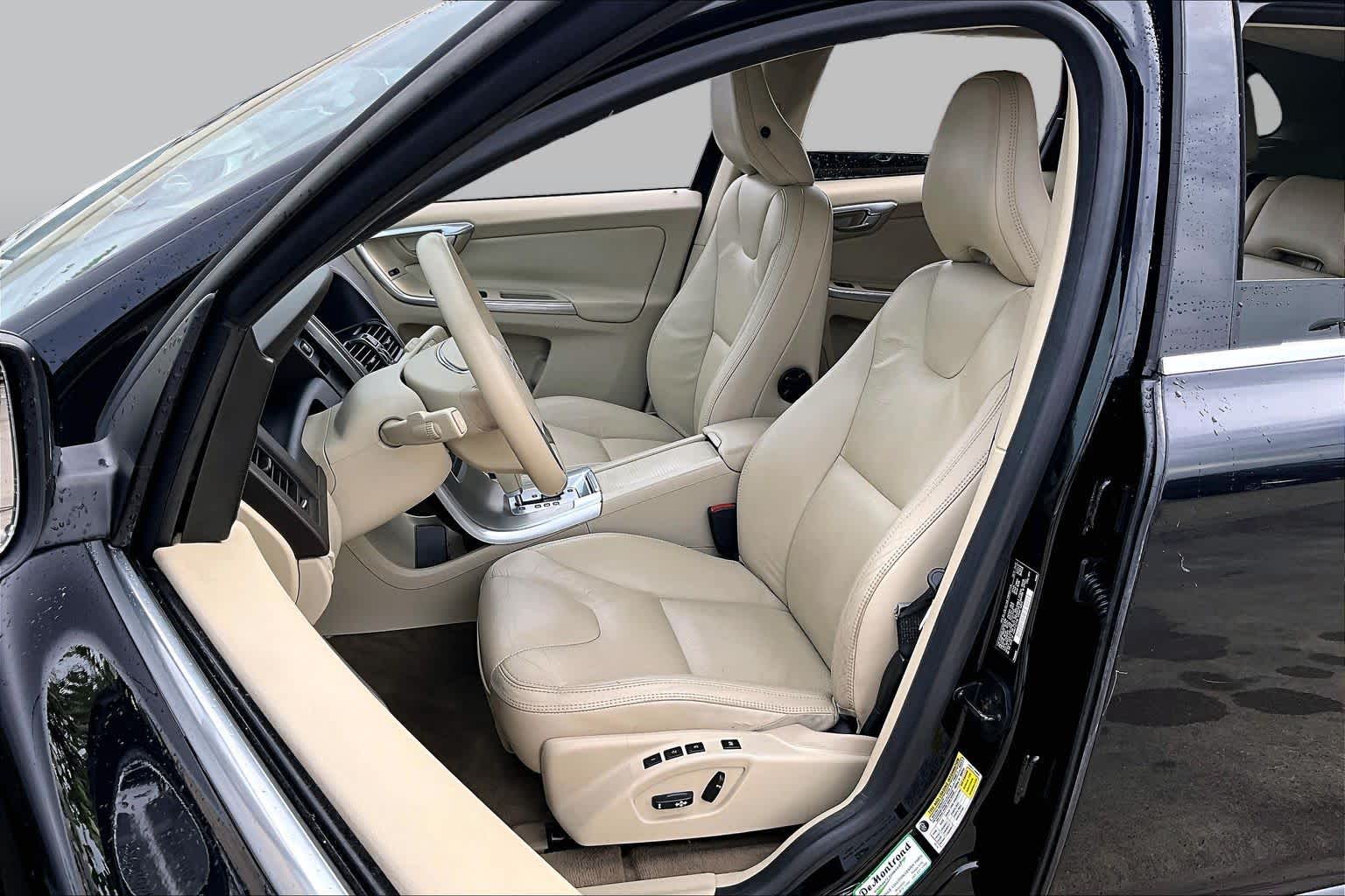 2012 Volvo XC60 3.2L Platinum Black Stone at Westside Kia