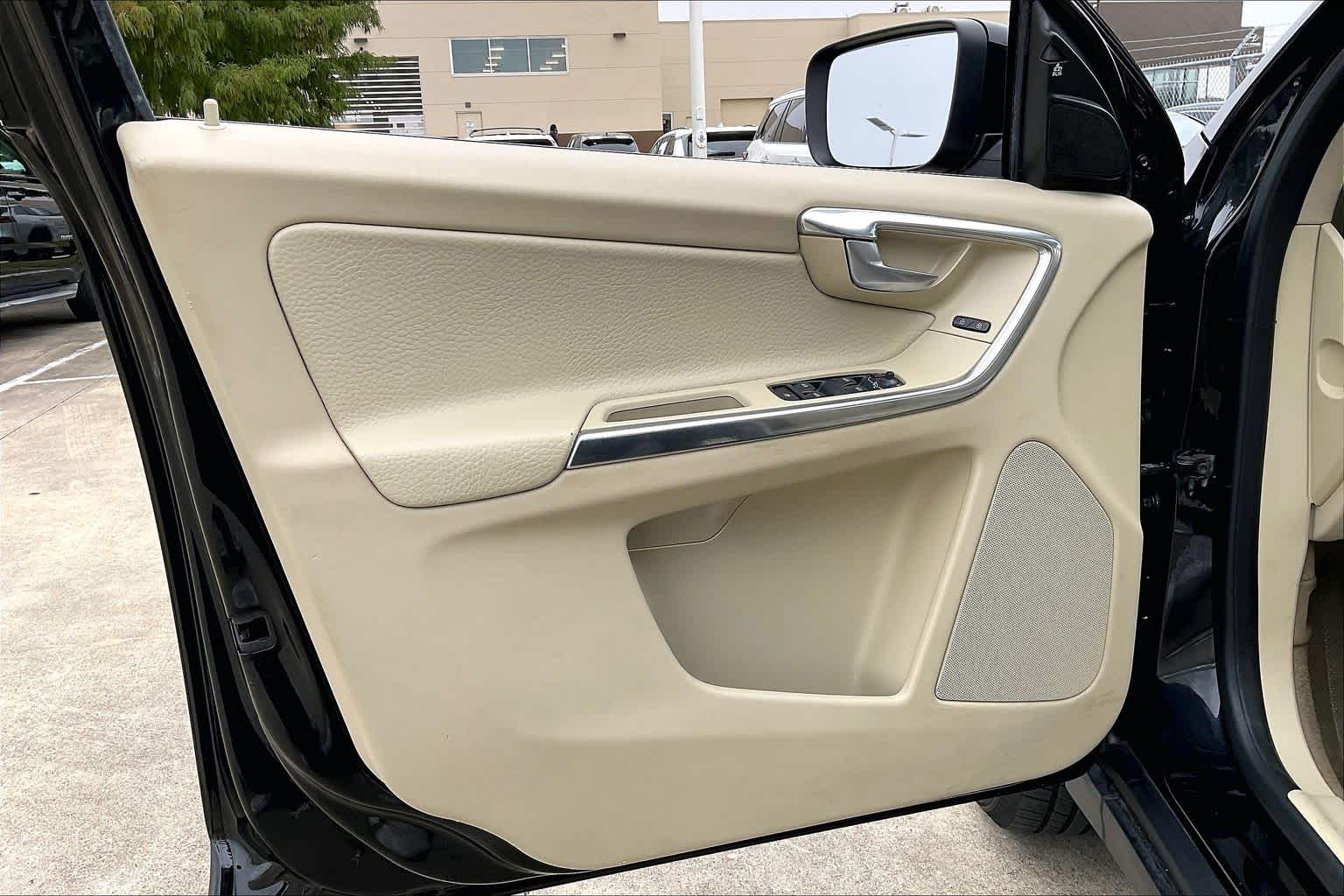 2012 Volvo XC60 3.2L Premier Black Sapphire Metallic at AutoNation USA Houston