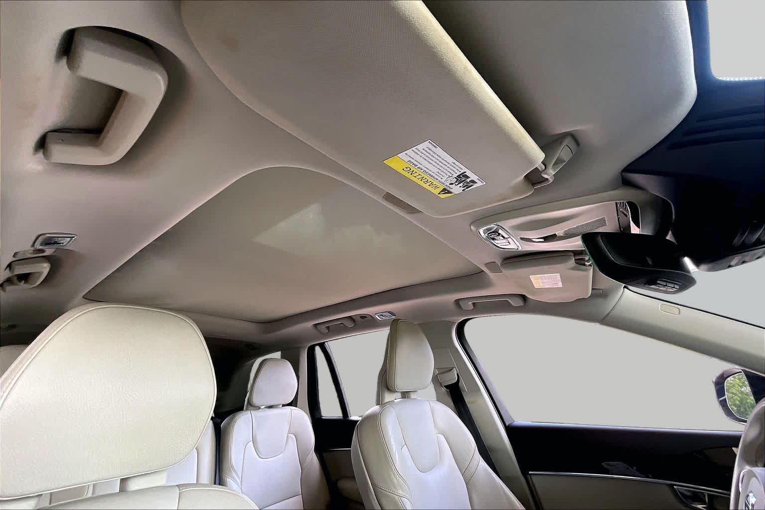 2016 Volvo XC90 T6 Momentum Magic Blue Metallic at Mercedes-Benz of Houston North