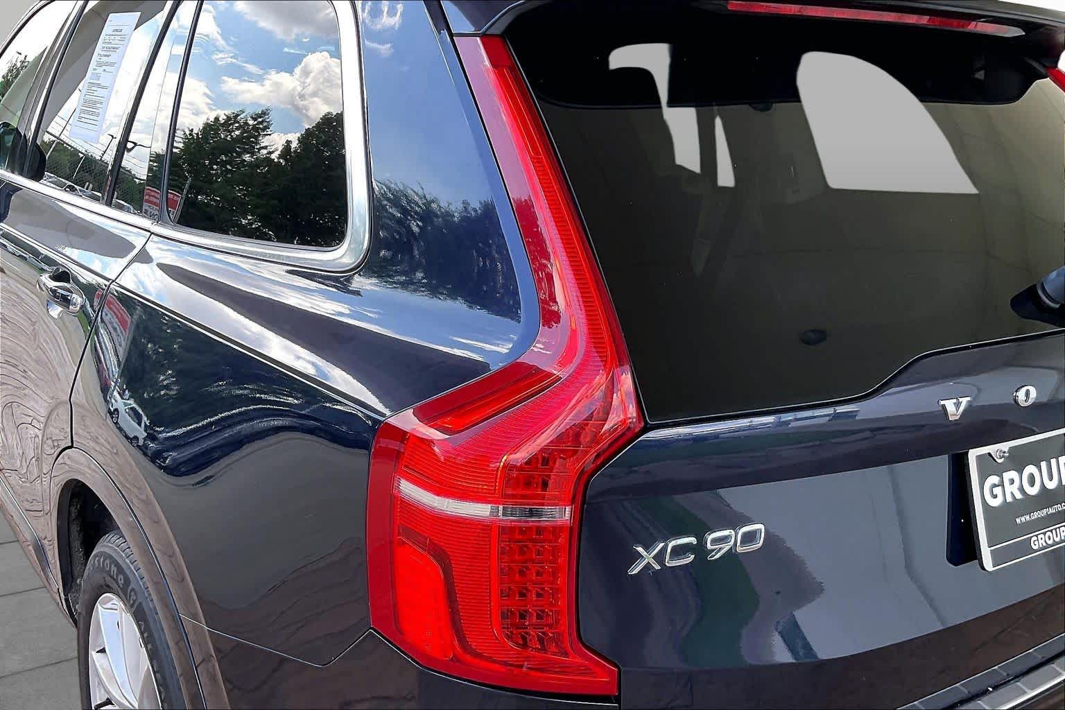 2016 Volvo XC90 T6 Momentum Magic Blue Metallic at Mercedes-Benz of Houston North